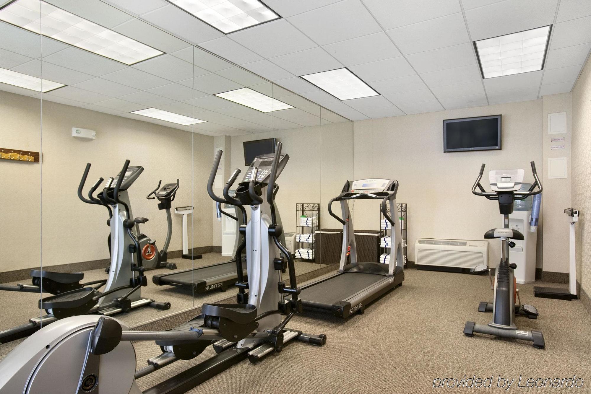 Hampton Inn & Suites Providence-Warwick Airport Facilities photo